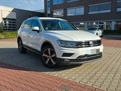 Gebraucht VW Tiguan Highline 150 PS (110 kW) 2019 Weiß SUV