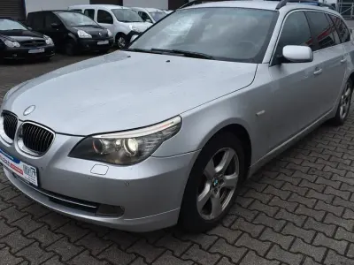 Gebraucht BMW 525 197 PS (144 kW) 2009 Silber Kombi