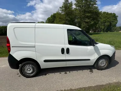Gebraucht Opel Combo 90 PS (66 kW) 2013 Weiß Van / Kleinbus