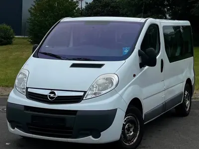 Gebraucht Opel Vivaro 90 PS (66 kW) 2011 Weiß Van / Kleinbus