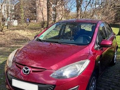 Gebraucht Mazda 2 Edition 84 PS (61 kW) 2012 Rot Kleinwagen