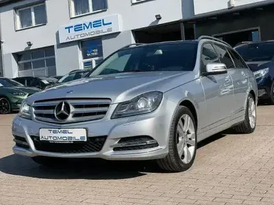 Used Mercedes C250 204 HP (150 kW) 2015 Silver Sedan