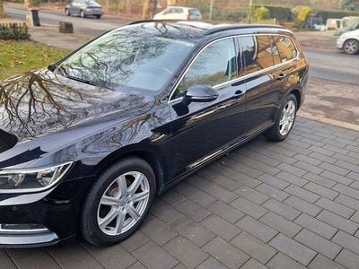 Gebraucht VW Passat Comfortline 150 PS (110 kW) 2016 Schwarz Kombi