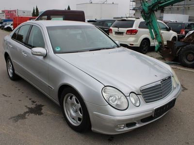Mercedes E200