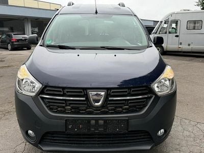 Usata Dacia Dokker Ambiance 102 CV (75 kW) 2018 Blu Monovolume