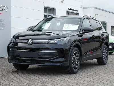 Nowe VW Tiguan 150 KM (110 kW) 2026 Czarny SUV