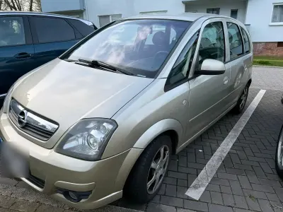 Gebraucht Opel Meriva 90 PS (66 kW) 2006 Gold Van / Kleinbus