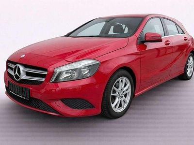 Gebraucht Mercedes A200 Urban 136 PS (100 kW) 2013 Jupiterrot uni Limousine
