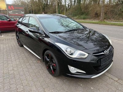Gebraucht Hyundai i40 Premium 141 PS (103 kW) 2012 Schwarz Kombi
