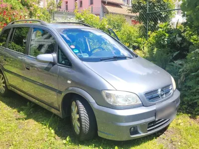 Gebraucht Opel Zafira Design Edition 125 PS (91 kW) 2004 Grau Van / Kleinbus