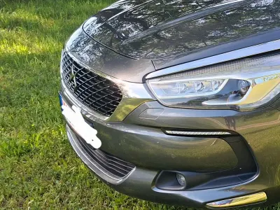 Gebraucht DS Automobiles DS5 165 PS (121 kW) 2015 Grau Kleinwagen