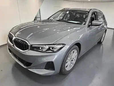 Gebraucht BMW 320 Shadowline 255 PS (187 kW) 2024 Grau Limousine