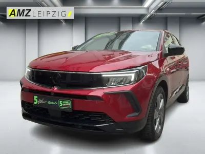 Gebraucht Opel Grandland X GS Line 131 PS (96 kW) 2024 Lackierung bright red/metallic klarlack (metallic) SUV