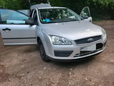 Gebraucht Ford Focus 101 PS (74 kW) 2004 Grau Kleinwagen