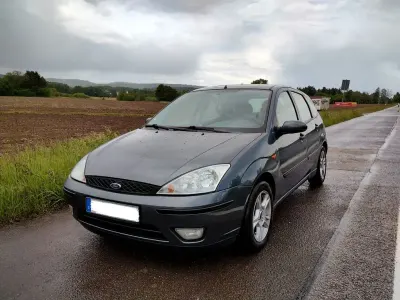 Occasion Ford Focus 101 ch (74 kW) 2004 Gris Berline