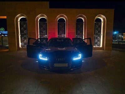 Audi A8L