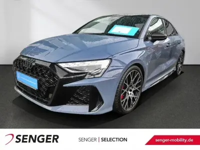 Gebraucht Audi RS3 Ambiente 400 PS (294 kW) 2026 Grau Limousine