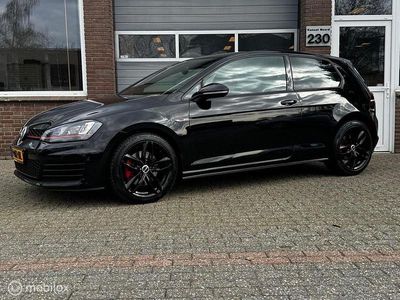 Gebraucht VW Golf VII GTI 220 PS (161 kW) 2015 Schwarz Limousine