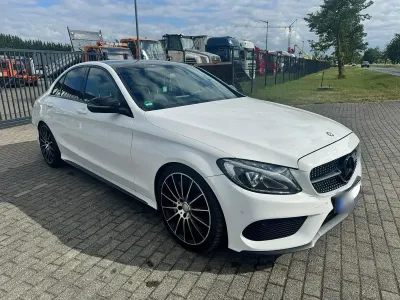 Gebraucht Mercedes C43 AMG 367 PS (269 kW) 2016 Weiß Limousine
