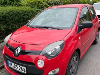 Używany Renault Twingo Expression 75 KM (55 kW) 2012 Czerwony Hatchback