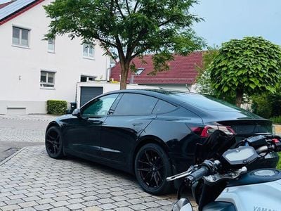 Schwarz Gebraucht 2021 Tesla Model 3 Limousine | 28.499 € (Fairer Preis)