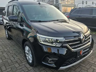 Neu Renault Kangoo Techno 131 PS (96 kW) 2025 Schwarz Van / Kleinbus
