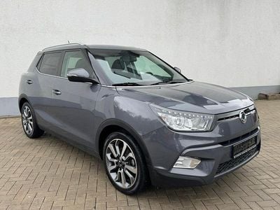 Gebraucht Ssangyong (KGM) Tivoli Sapphire 128 PS (94 kW) 2015 Grau SUV