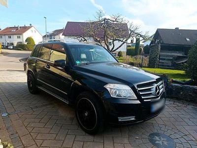 Second-hand Mercedes GLK220 170 CP (125 kW) 2011 Negru SUV