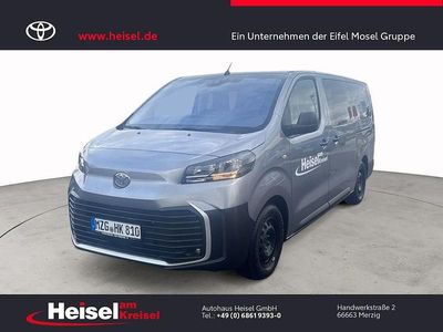 Silber Gebraucht 2025 Toyota Proace Verso Comfort Kombi | 41.490 € (Etwas zu teuer)