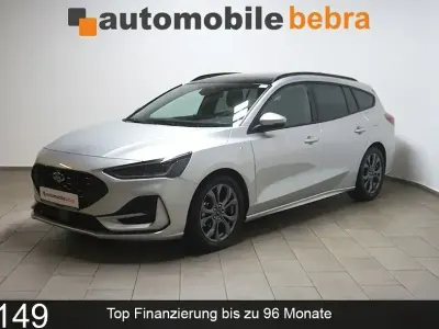 Gebraucht Ford Focus ST-Line X 155 PS (114 kW) 2024 Silber Limousine