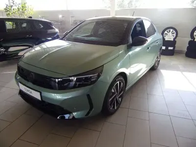 Gebraucht Opel Corsa 101 PS (74 kW) 2026 Grün (eukalyptus grün) Kleinwagen