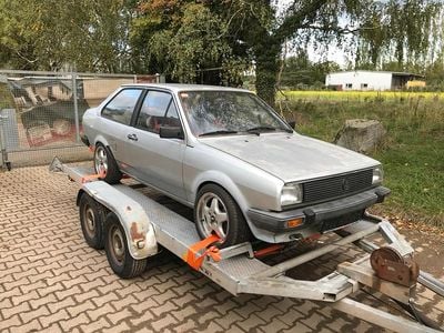Käytetty VW Derby 60 HP (44 kW) 1982 Hopea Sedan