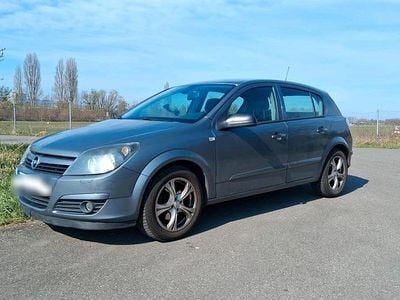 Gebraucht Opel Astra 90 PS (66 kW) 2004 Grau Limousine