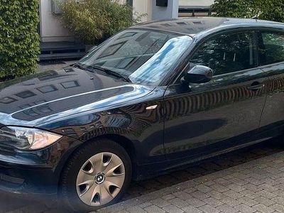 Usata BMW 116 122 CV (89 kW) 2010 Nero Utilitaria