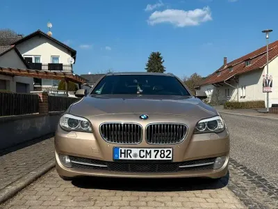 Gebraucht BMW 530 Sport Line 258 PS (189 kW) 2012 Gold Kombi