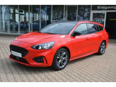 Gebraucht Ford Focus 125 PS (91 kW) 2019 Racerot Kombi