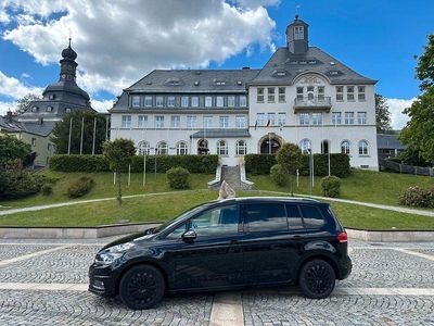 Gebraucht VW Touran United 150 PS (110 kW) 2020 Schwarz Van / Kleinbus