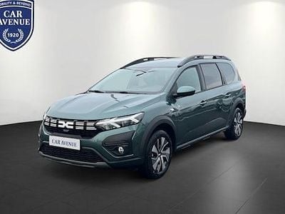 Neu Dacia Jogger Expression 141 PS (103 kW) 2025 Grün Van / Kleinbus