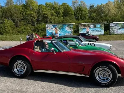 Gebraucht Chevrolet Corvette Stingray 198 PS (145 kW) 1975 Rot Coupé
