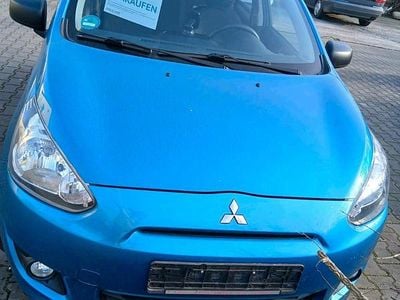 Gebraucht Mitsubishi Space Star 71 PS (52 kW) 2015 Blau Kleinwagen