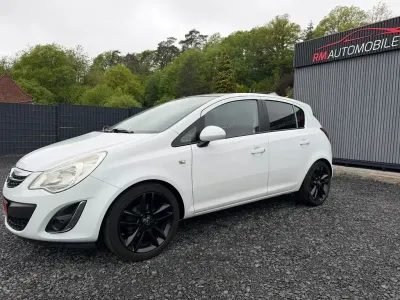 Occasion Opel Corsa Color Edition 101 ch (74 kW) 2012 Blanc Citadine