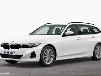 Gebraucht BMW 330 Sport Line 286 PS (210 kW) 2023 Weiß Kombi