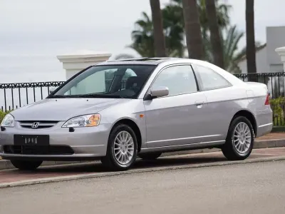 Usata Honda Civic ES 125 CV (91 kW) 2002 Argento