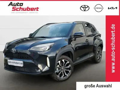 Neu Toyota Yaris 131 PS (96 kW) 2025 Schwarz Kleinwagen