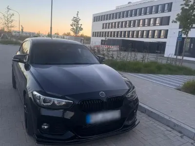 Usata BMW 120 Shadowline 190 CV (139 kW) 2019 Nero Utilitaria
