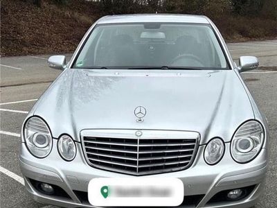 Gebraucht Mercedes E200 Classic 136 PS (100 kW) 2008 Silber Limousine