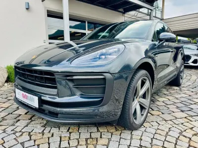 Begagnad Porsche Macan 265 HK (194 kW) 2023 Grå SUV