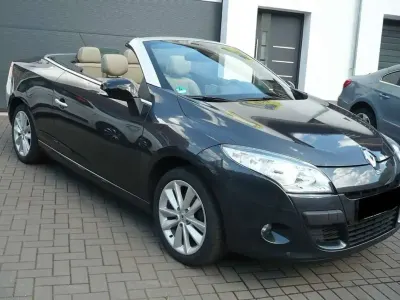 Gebraucht Renault Mégane Cabriolet Luxe 131 PS (96 kW) 2011 Grau Cabrio