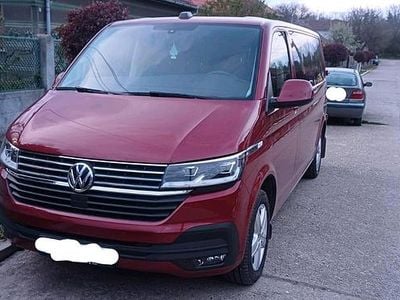 Gebraucht VW Caravelle 150 PS (110 kW) 2024 Rot Van