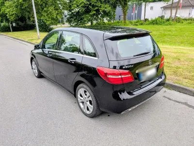 Gebraucht Mercedes B200 Style 136 PS (100 kW) 2015 Schwarz Kleinwagen